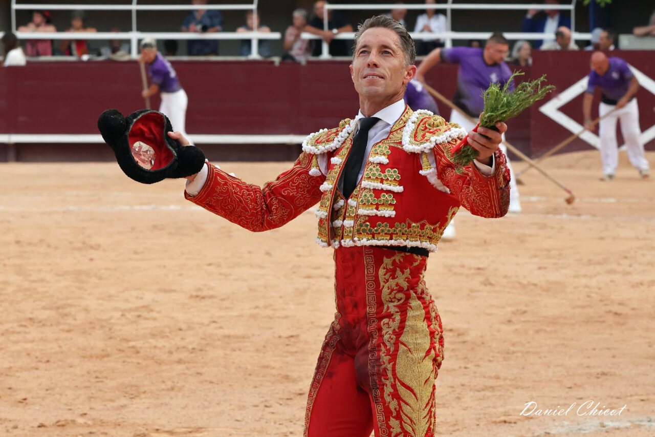 Manuel Escribano sustituye a Morante en Huesca