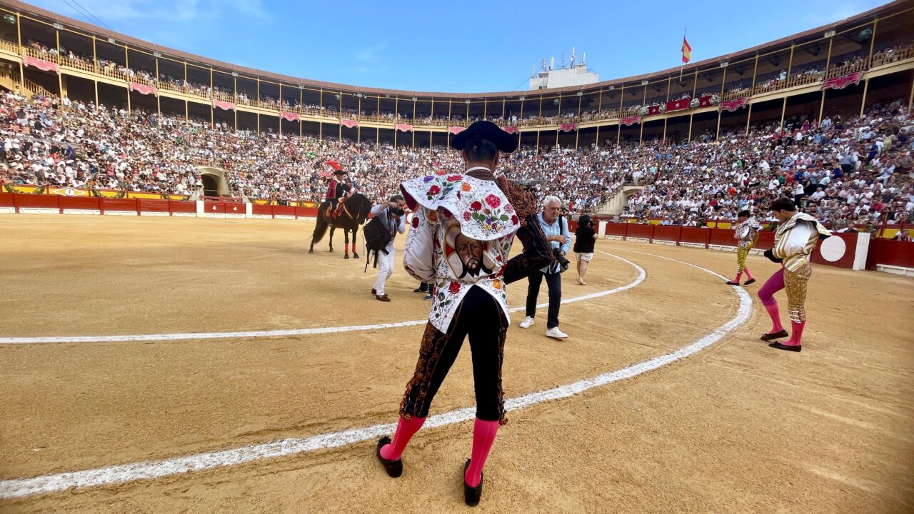 Las Hogueras de Alicante, una feria de récord: 64.000 espectadores
