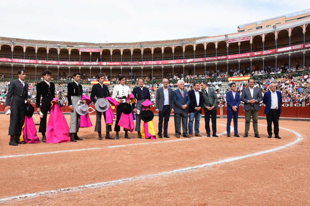 Diosleguarde, Juan del Álamo y Antonio Grande puntúan en el 40º aniversario de la Escuela Taurina de Salamanca