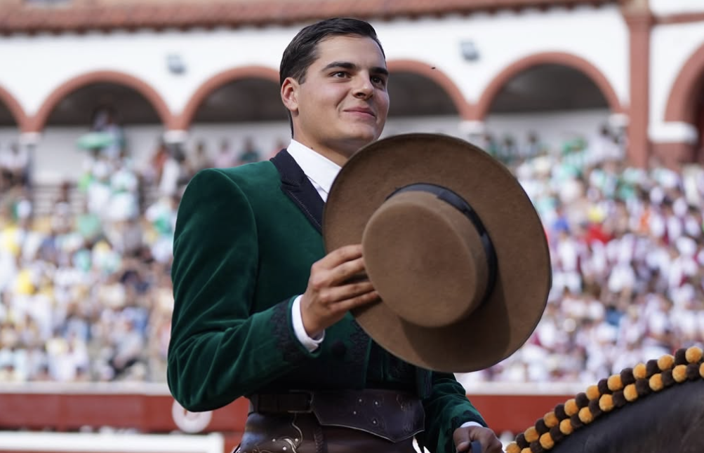 Sergio Pérez de Gregorio, en hombros en Soria