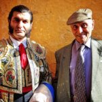 Manolo Lozano, junto a su último torero: Morante de la Puebla. Foto: Arjona