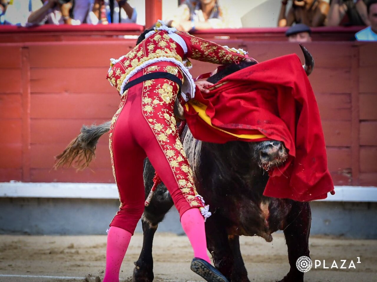 Luis David Adame presenta un "puntazo corrido" en el hemitórax derecho