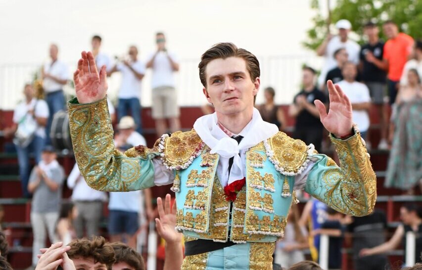 Ruiz de Velasco abre la puerta grande en la última novillada clasificatoria del Circuito de Castilla y León