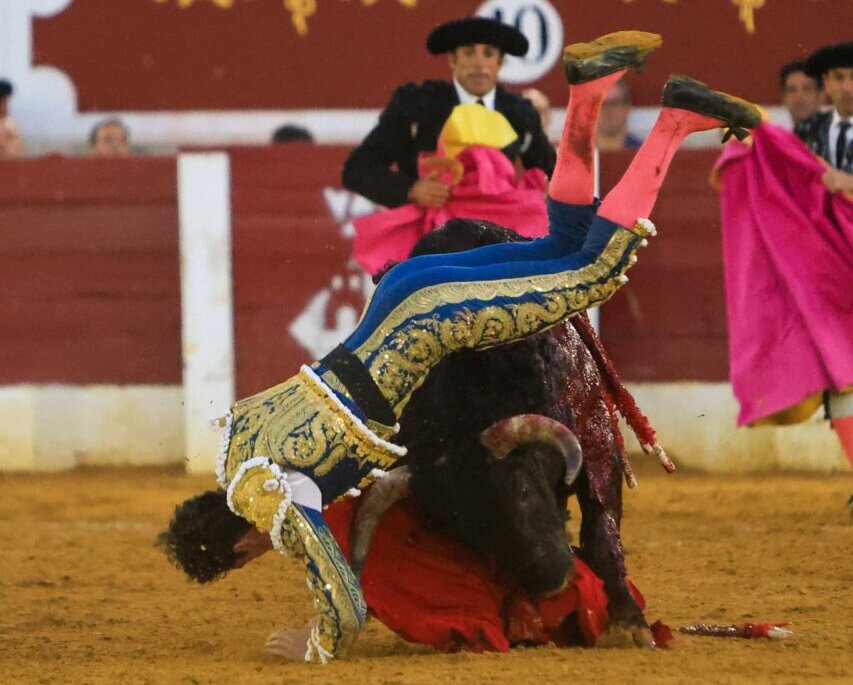 Víctor Hernández permanece ingresado al no remitir el sangrado craneal