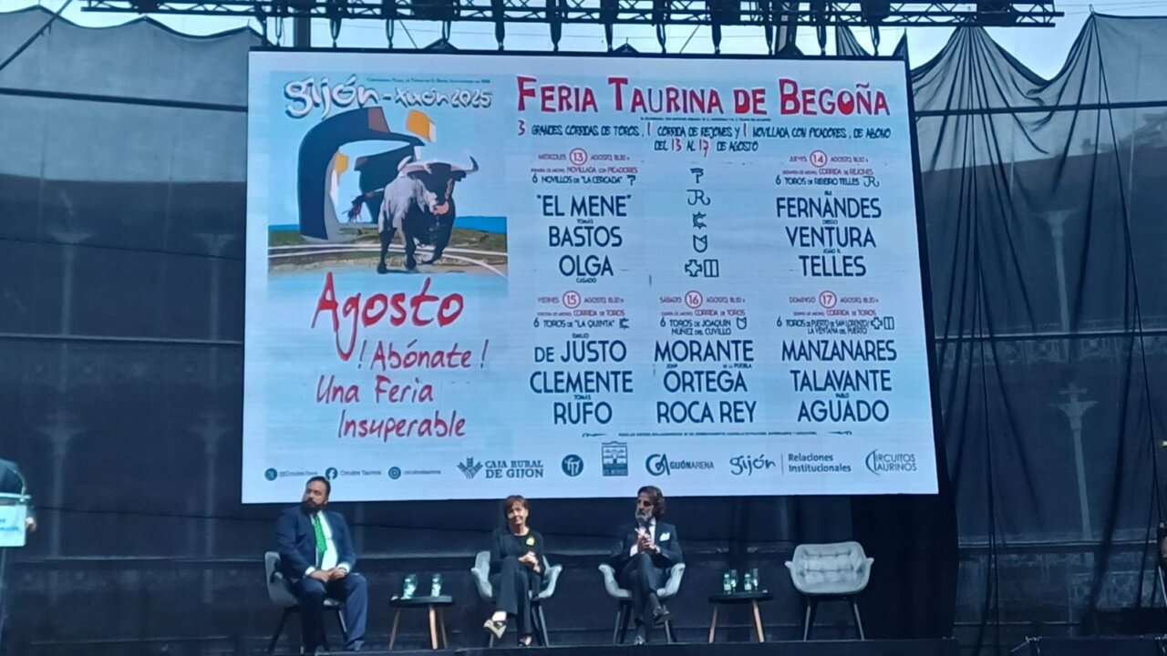 Padilla apadrina la presentación de Gijón y rememora sus cuatro paseíllos en El Bibio