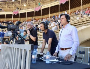 Jorge Casals y Fco. José Palazón, retransmitiendo en À Punt I VIGUERAS