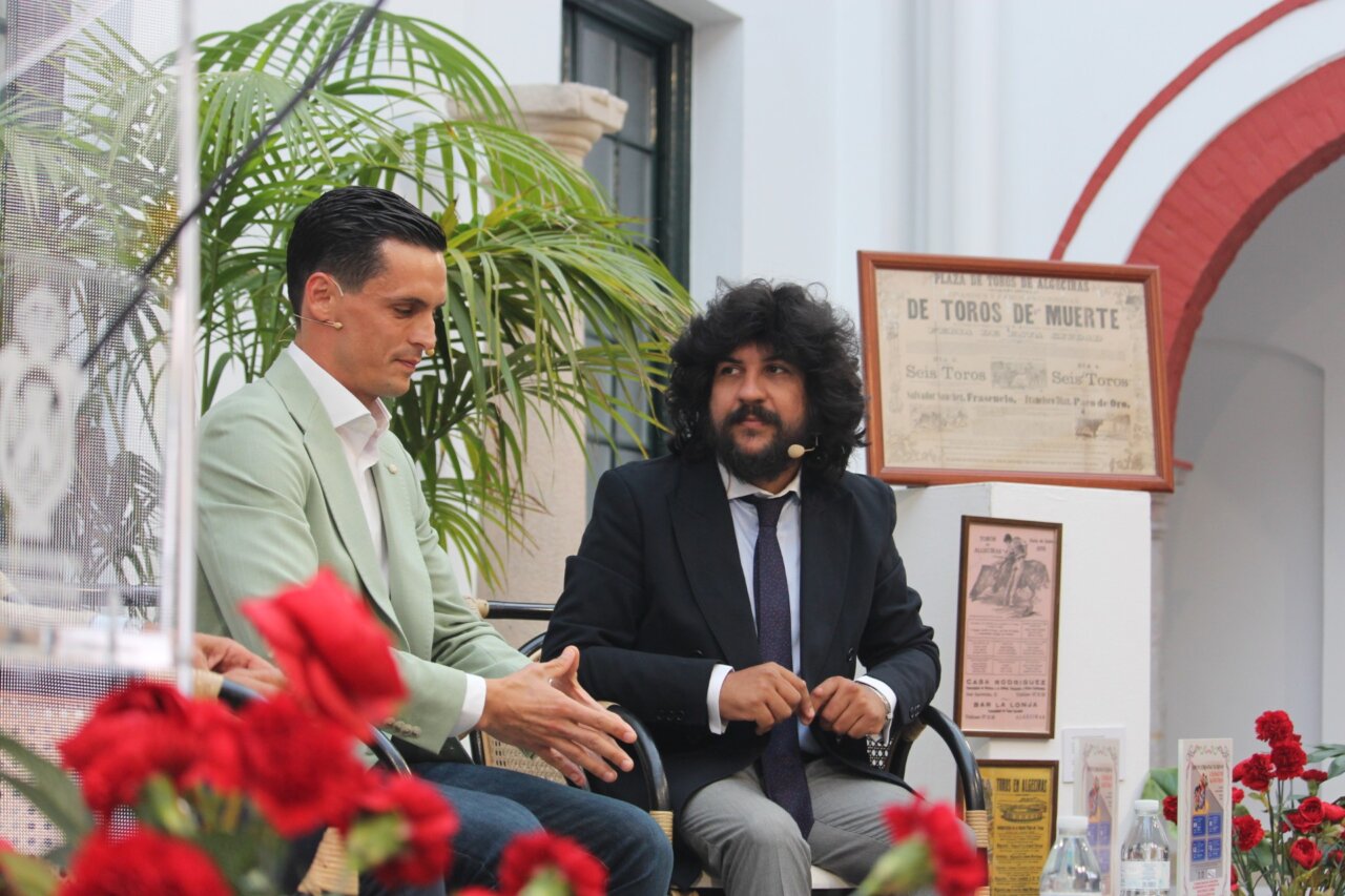 David Galván y Rancapino Chico fusionan el toreo y el flamenco en Algeciras