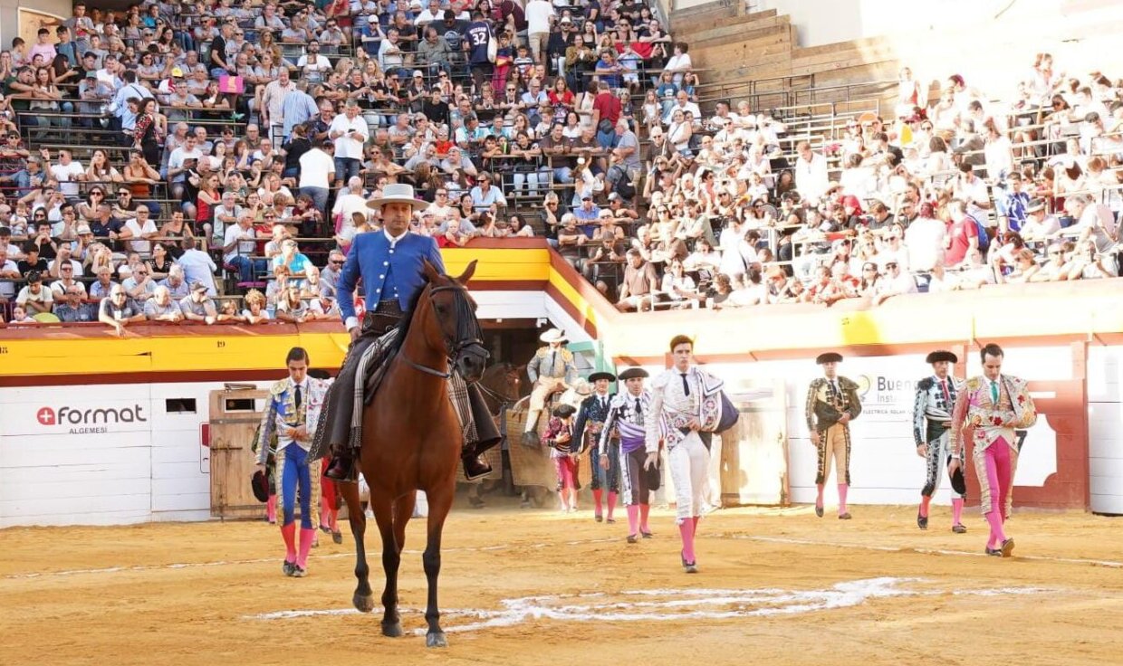 Algemesí presenta los carteles de su Setmana de Bous