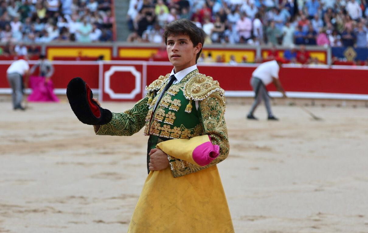 Aarón Palacio sustituye a Olga Casado esta tarde en Gijón