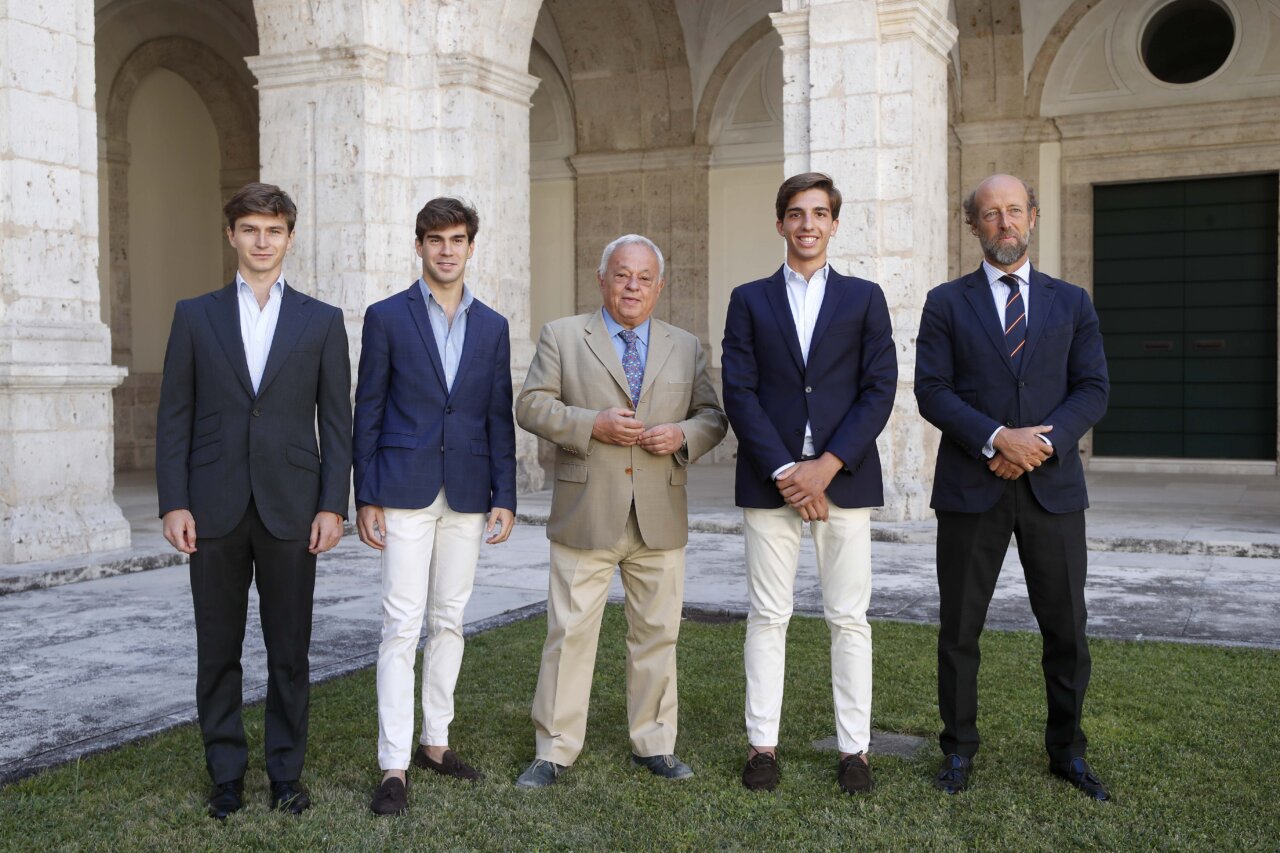 Gonzalo Santonja recibe a los tres finalistas del Circuito de Castilla y León