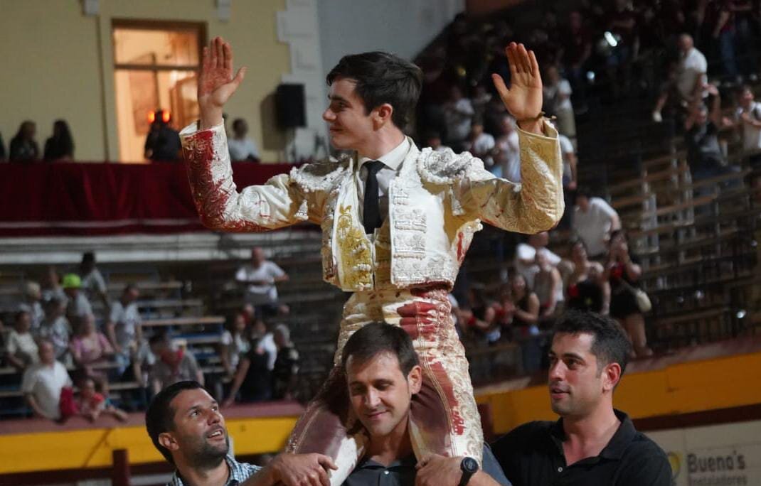 Mario Vilau, incontestable triunfo en Algemesí