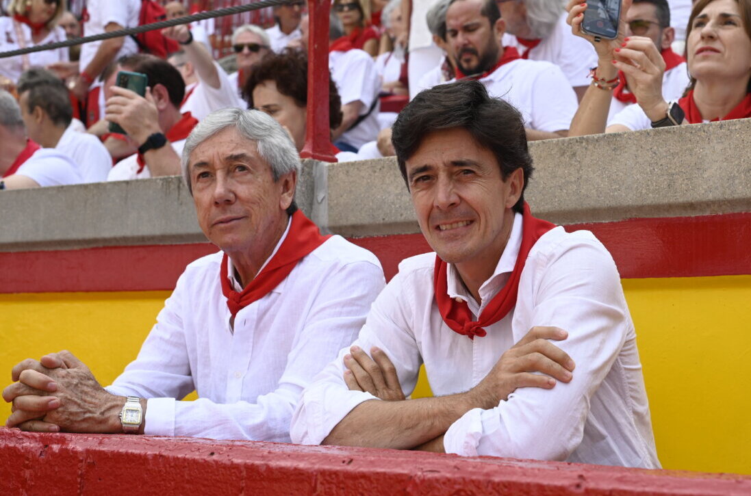 Ambientazo en la segunda de San Fermín
