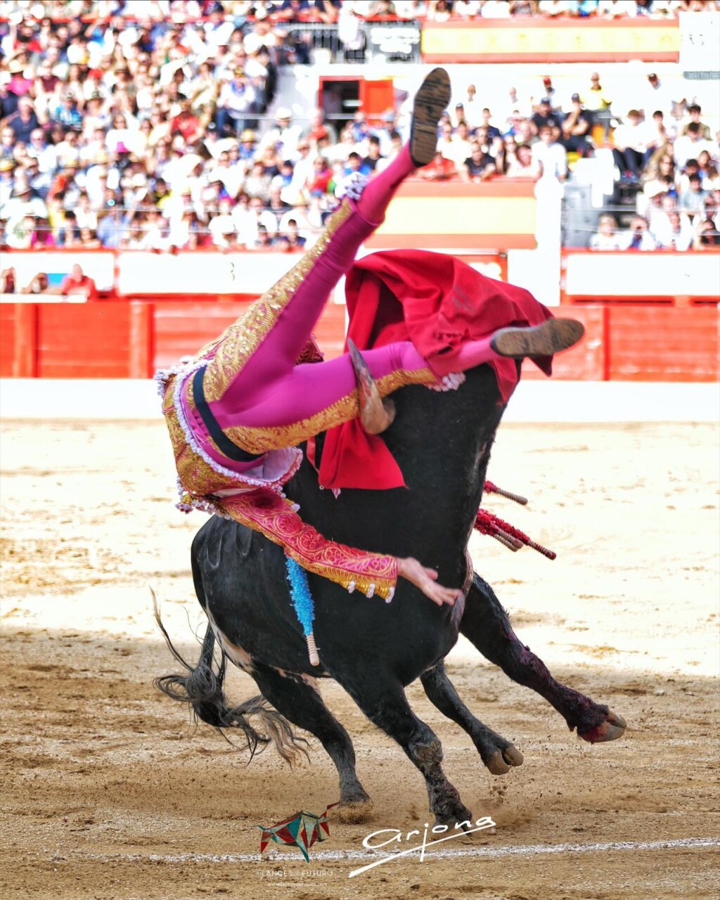 Emilio de Justo, dos fracturas en escápula y costilla y una rotura muscular