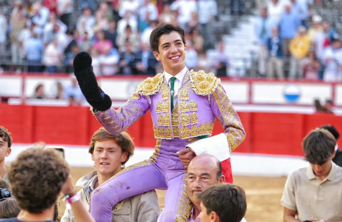 Puerta grande a la superación de Marco Pérez en Santander