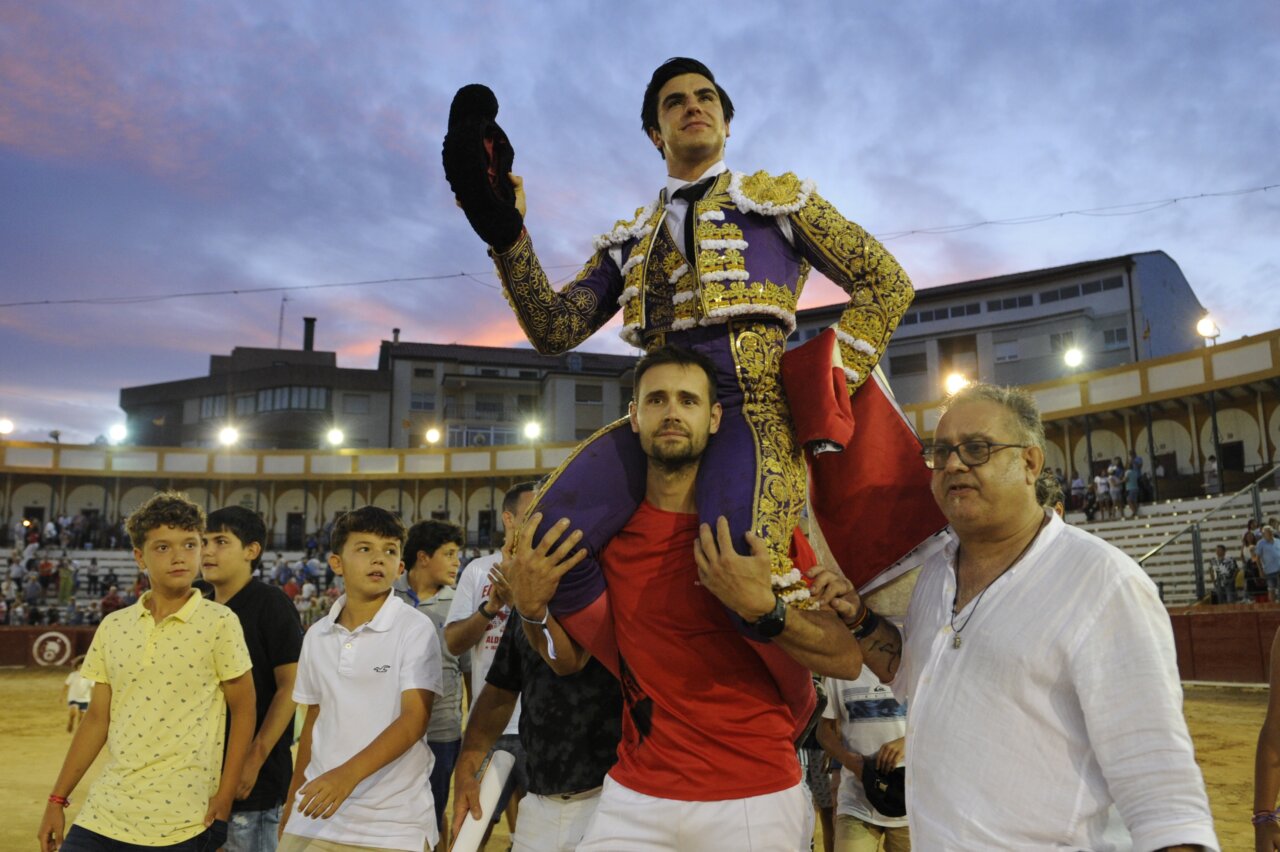 Arrojo de Colombo, tres orejas a la de Murteira Grave en Teruel