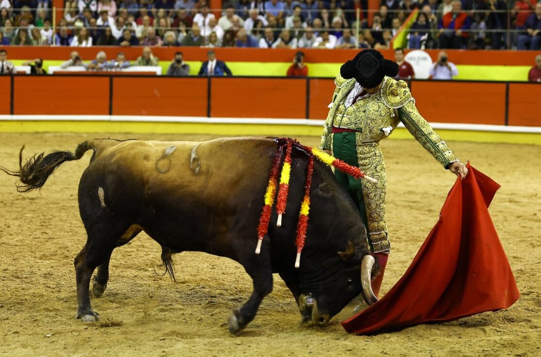 Morante invierte el ciclo vital de los artistas y marca la temporada