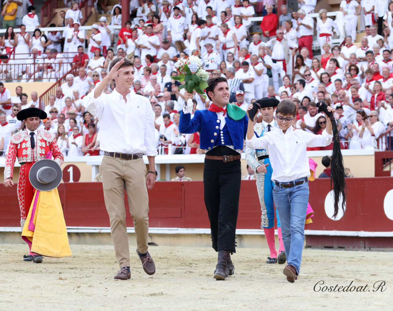Guillermo Hermoso de Mendoza, suma y sigue, otro rabo de clamor en Bayona