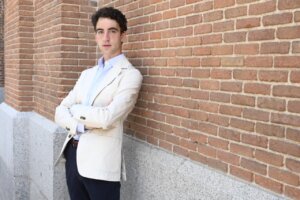 Víctor Hernández posa para Aplausos en el patio de cuadrillas de Las Ventas. Foto: Javier Arroyo.