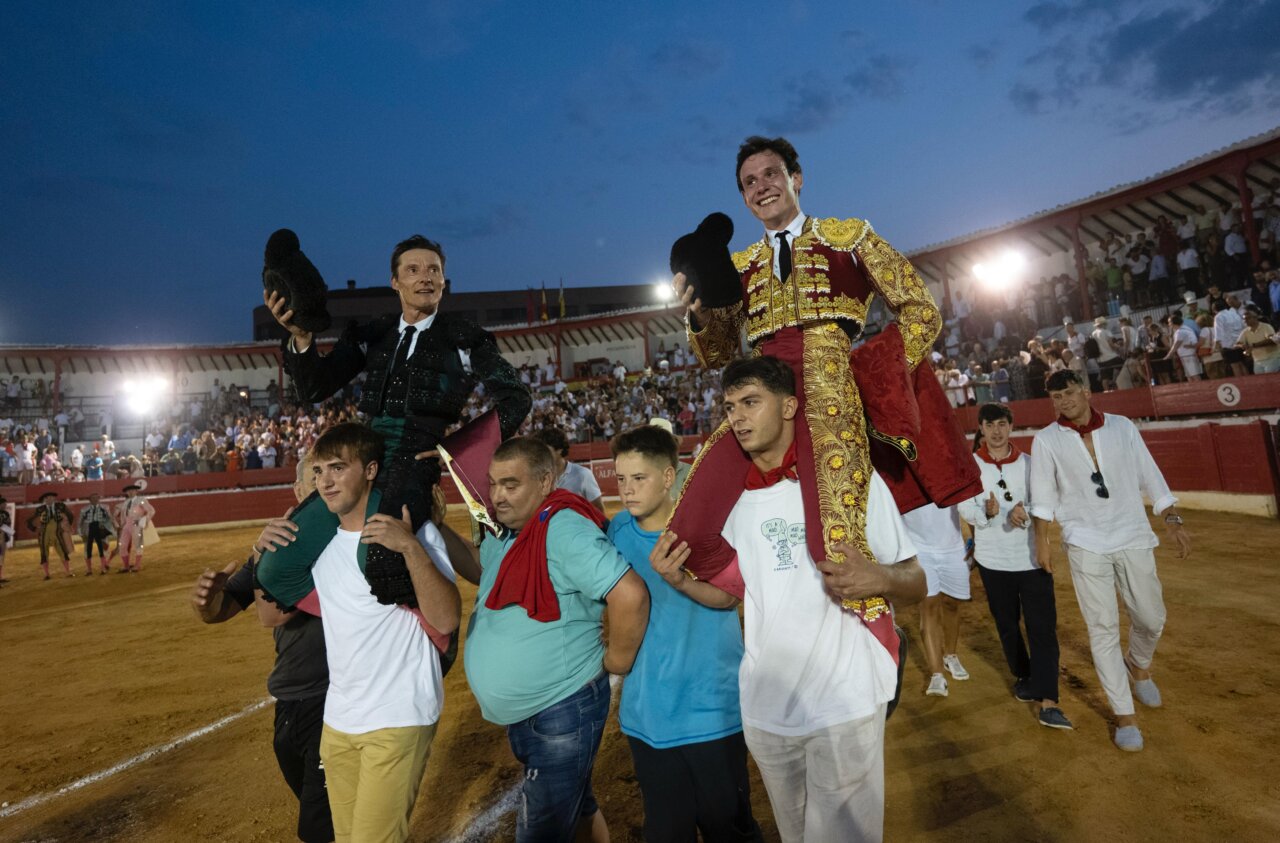 Urdiales y Fabio Jiménez, el toreo riojano con presente y futuro