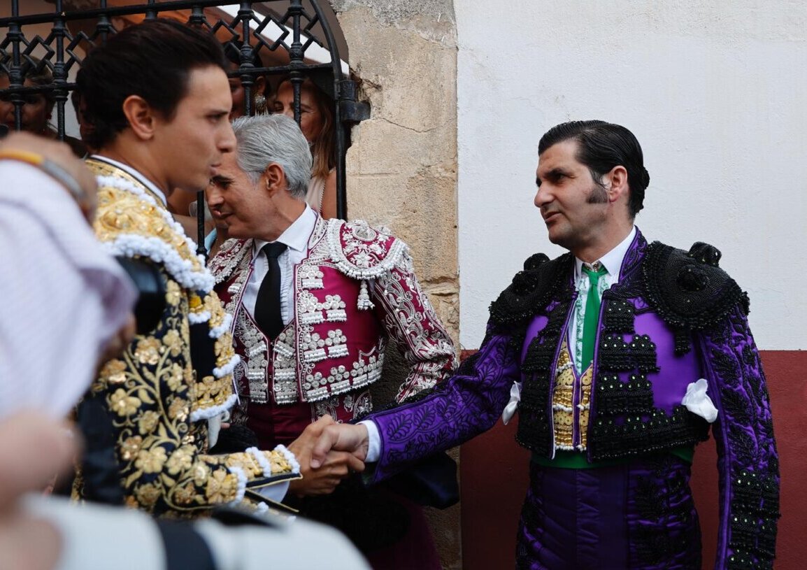 El cara a cara de Morante y Roca Rey en El Puerto, en imágenes