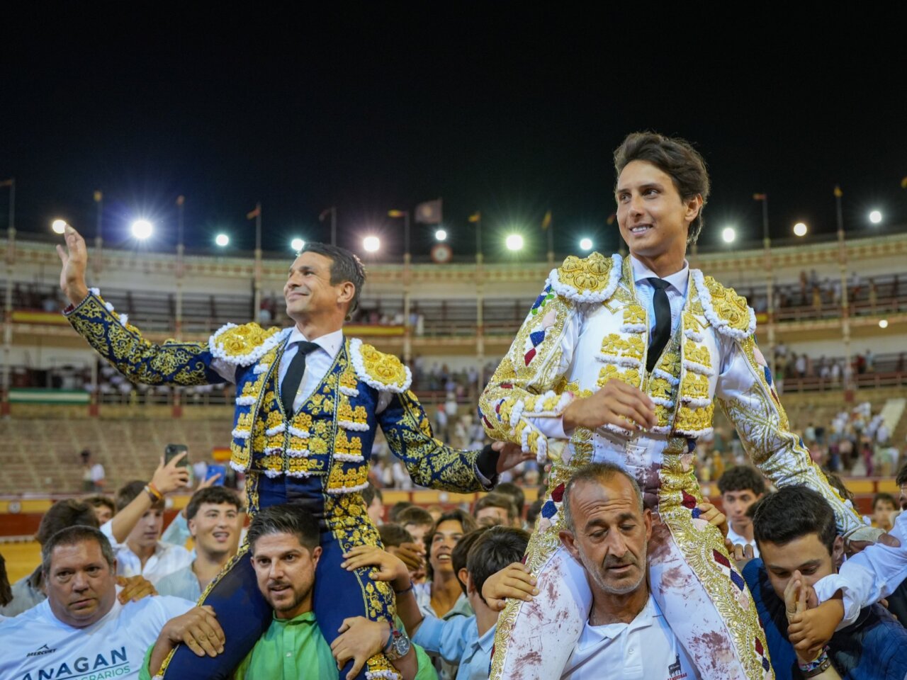 La magia de Aguado, sin espada, se pierde la puerta grande de Manzanares y Roca Rey