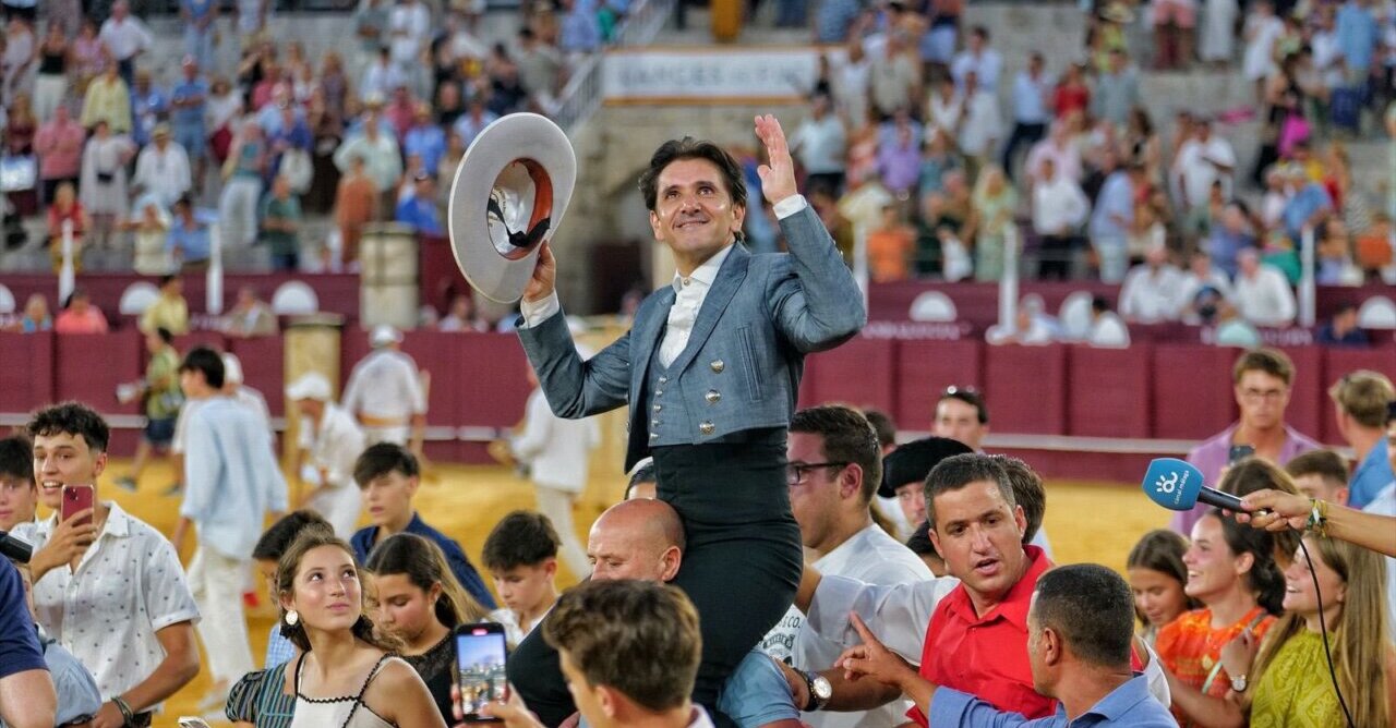 Ventura esculpe sobre Bronce una nueva lección magistral en Málaga