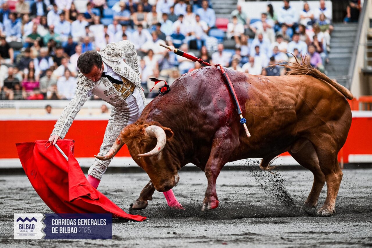 Castaño, Dolores Aguirre y Bilbao, un tridente infalible