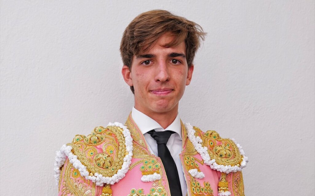 Julio Norte, intervenido de una gravísima cornada en la "zona perianal, con afectación del esfínter y extensión hacia la vejiga"