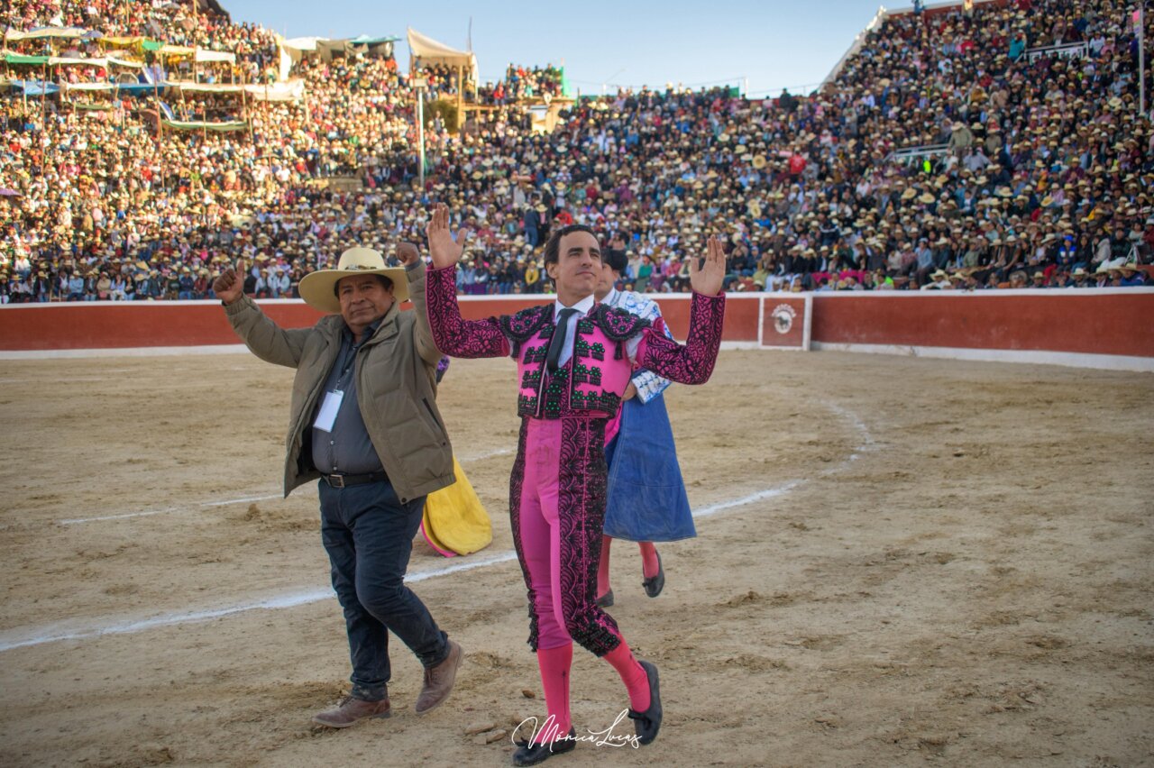 Joaquín Galdós, triunfador en Coracora, acapara galardones