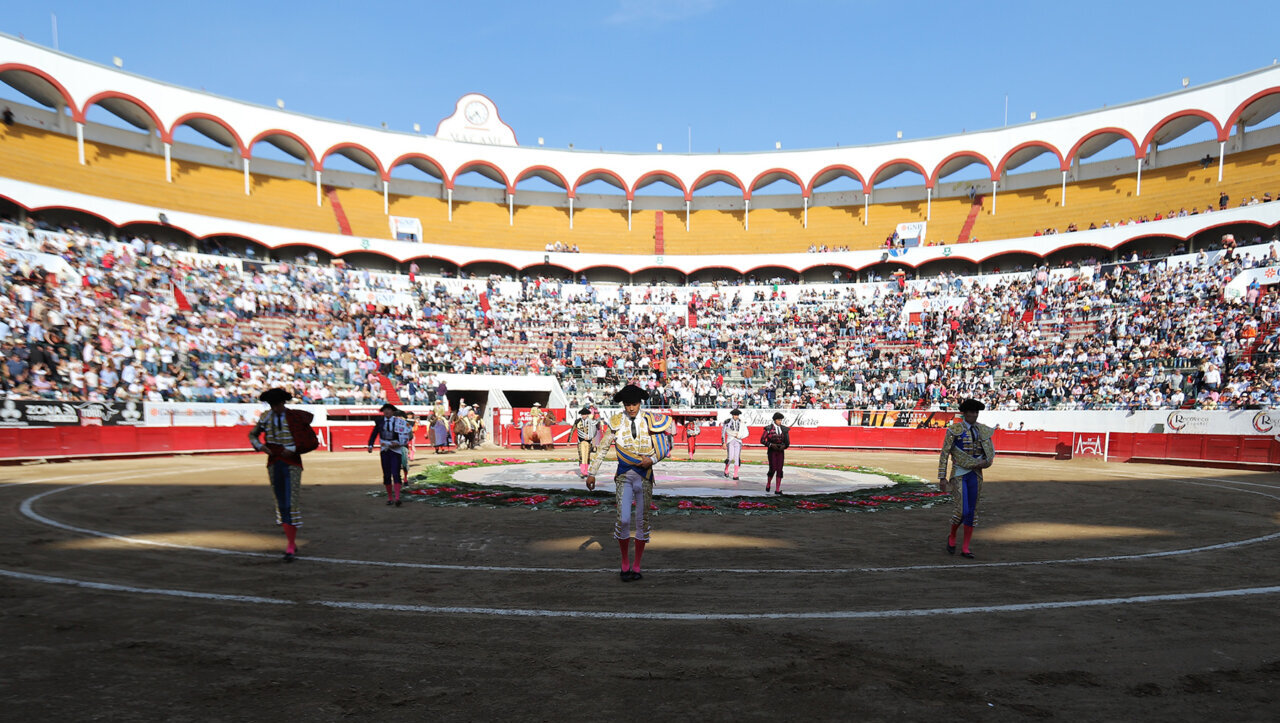 Dos despedidas de toreros españoles en la reanudación de la temporada en Guadalajara