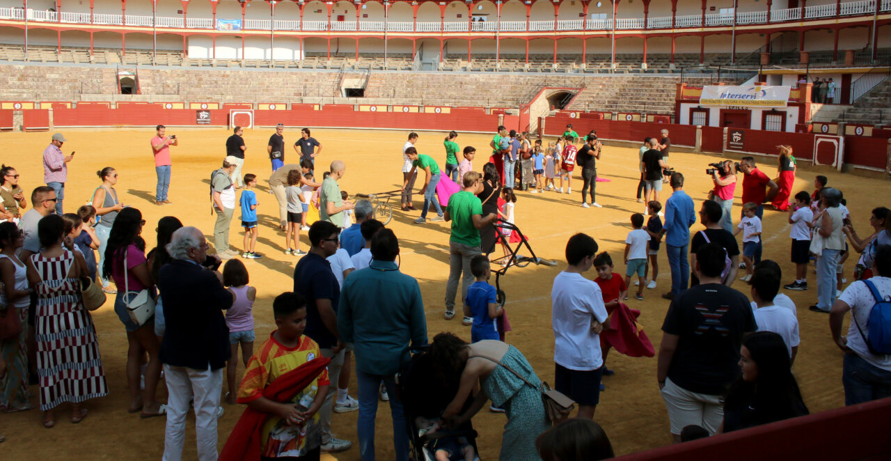 Exitoso taller de tauromaquia para niños en Ciudad Real