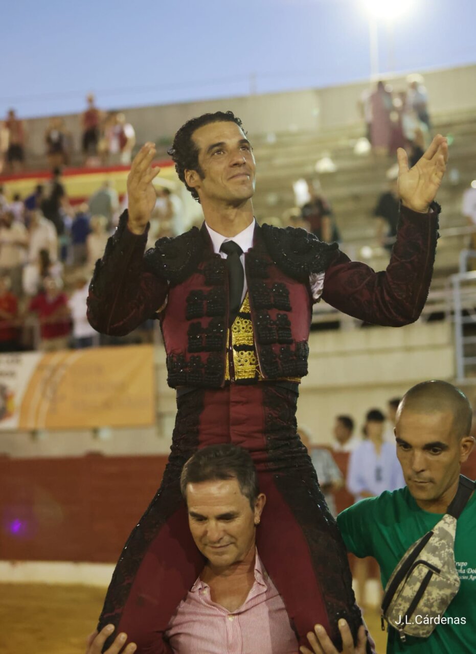 Nuevo golpe sobre la mesa de Morenito de Aranda, a hombros en Villacañas