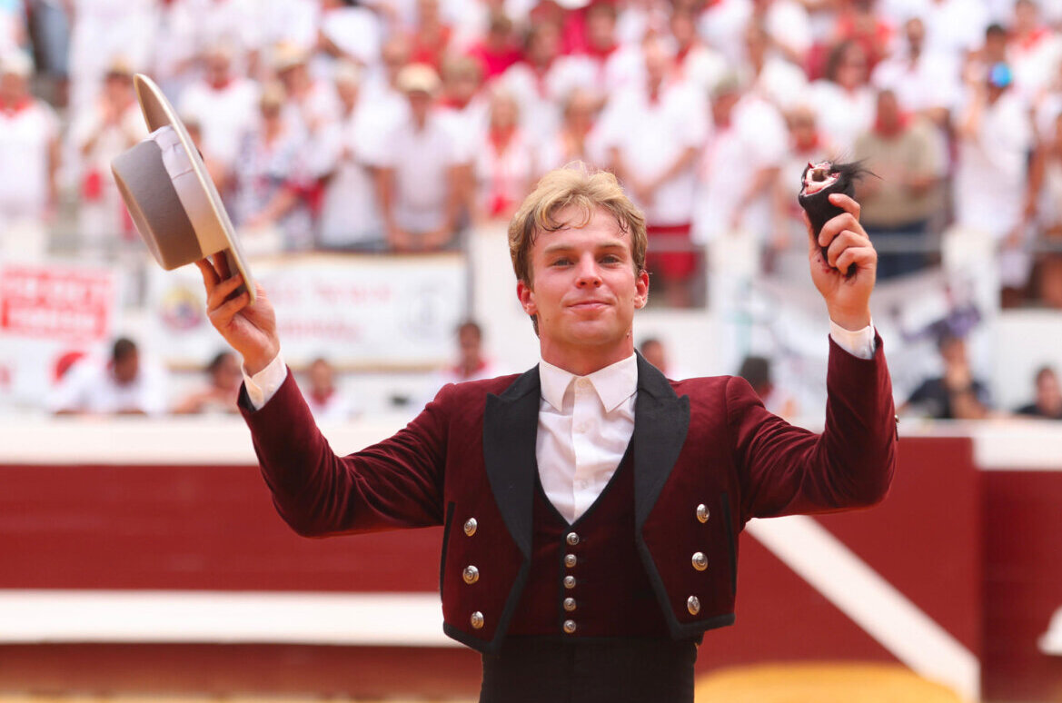 Duarte Fernandes, única oreja de la mañana en Dax