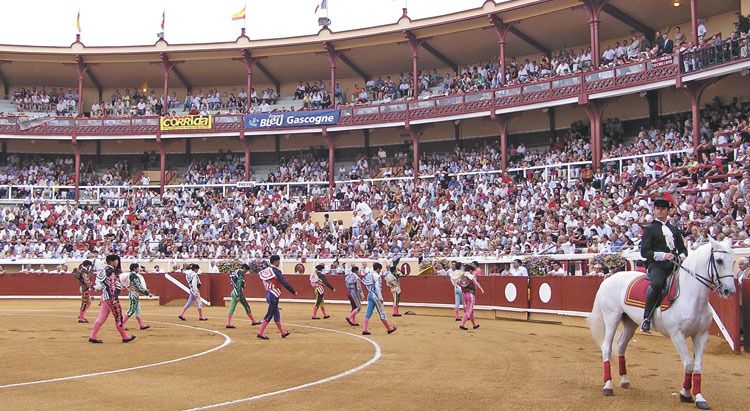 Sigue al detalle la primera de la feria de Bayona