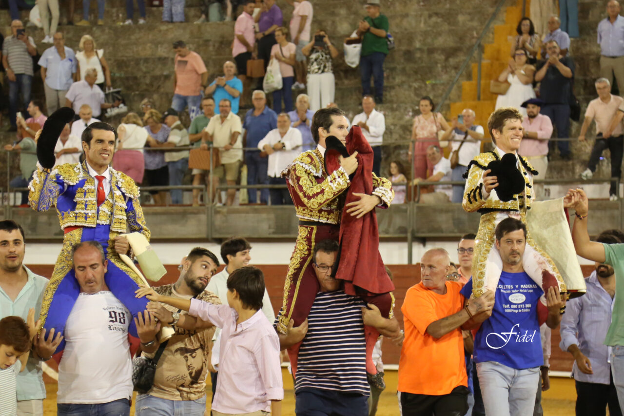 Diez orejas en Priego de Córdoba con buena corrida de Virgen María
