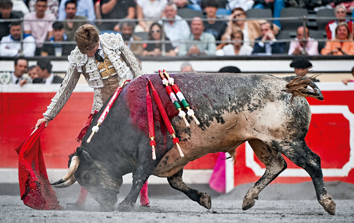 Explosión en Málaga, ilusión en Bilbao