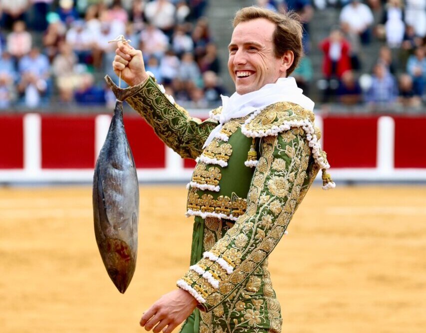 Lesionado de nuevo Román: luxación en el hombro izquierdo