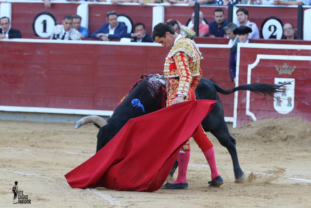 Clarividencia de Luque, oreja de peso junto a Emilio de Justo en Albacete