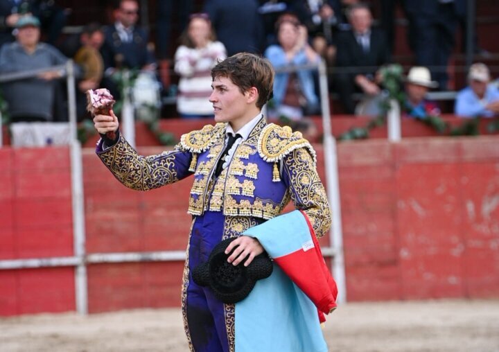 Álvaro Serrano aprovecha la oportunidad en El Hoyo de Pinares