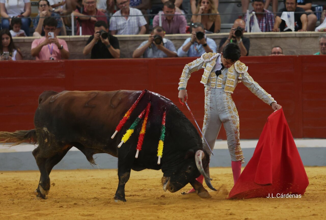 Tomás Bastos el pasado viernes en la plaza de toros de La Sagra, donde dio una tarde importante. Foto: José Luis Cárdenas.