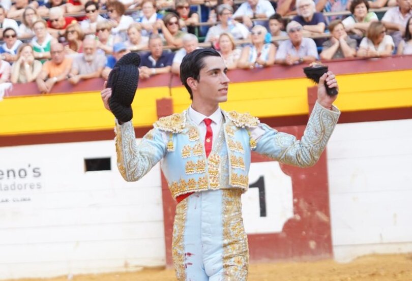 El Mene "se come" la Naranja de Oro de Algemesí