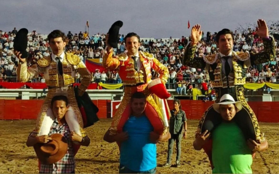 Bustamante, Jesús Enrique Colombo y Manuel Perera, tarde triunfal en Valencia