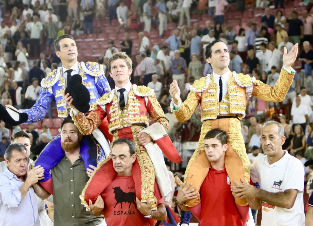 Cumbre de Borja Jiménez, recital de torería Juan Ortega y pundonor de Manzanares