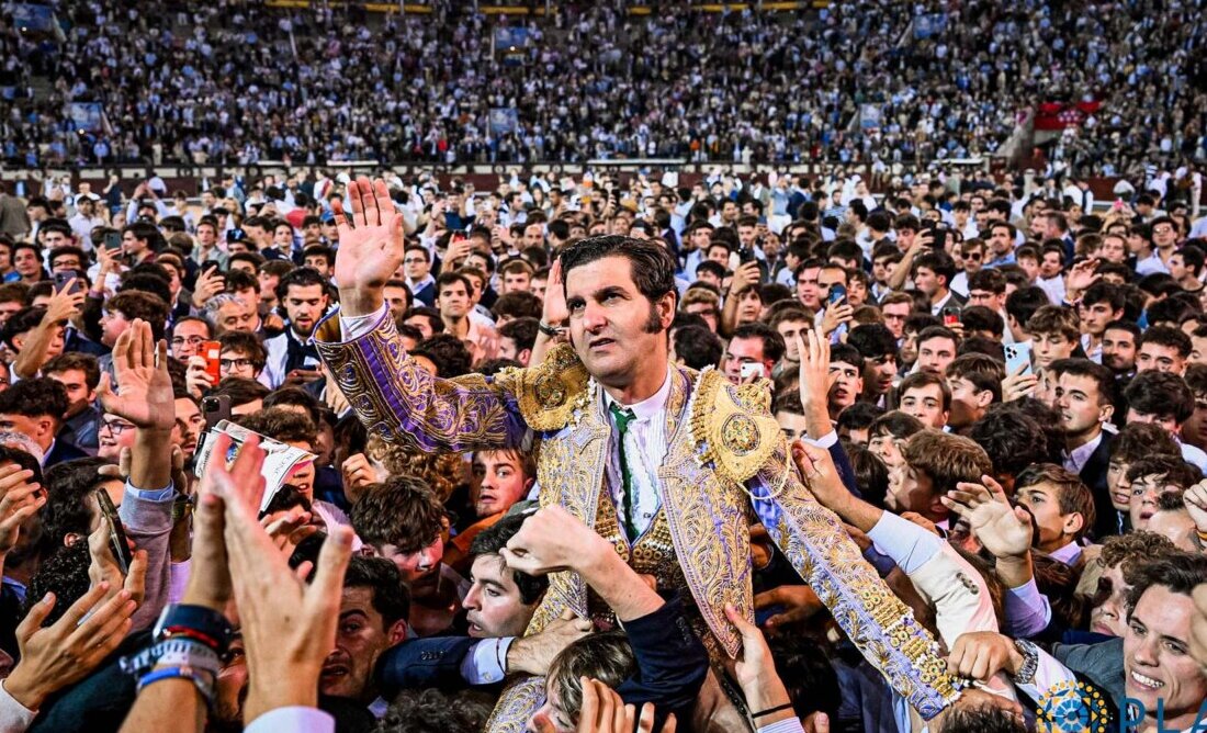 "Maestro, artista inmenso, fin de una época, un torero de leyenda...", así despiden las redes a Morante