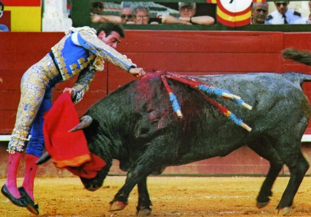 Encerrona de Enrique Ponce con seis toros de Victorino en Valencia