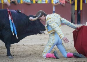 Impresionante desplante de Julio Norte en Arganda del Rey I @julionorte_ / Israel Sánchez