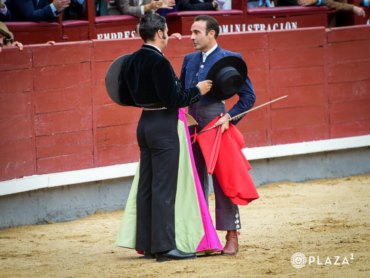 Ponce, brindis a Morante con Madrid en pie y oreja de un súperclase de Garcigrande