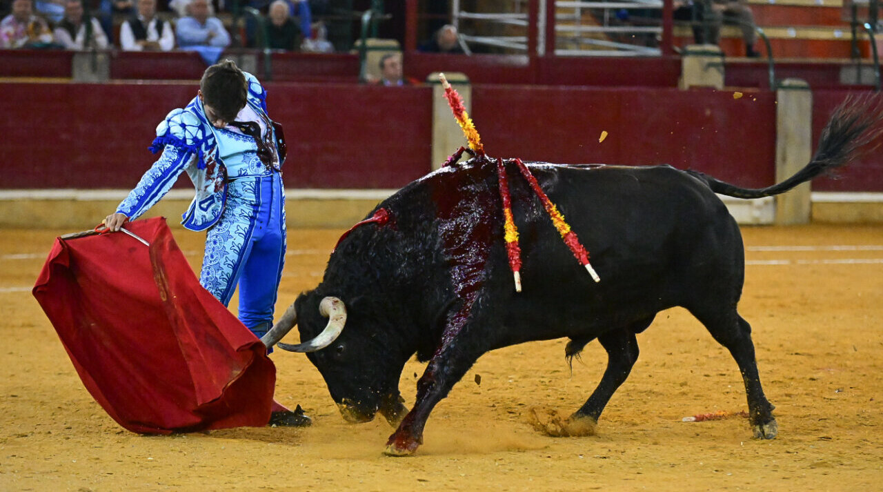Ismael Martín y Molina destacan en la goyesca de Zaragoza