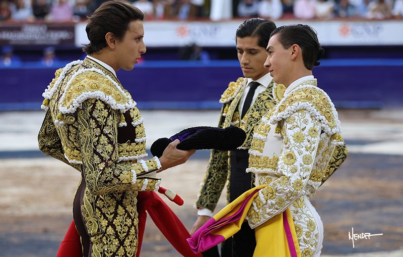 Roca Rey doctora a Bruno Aloi ante un llenazo en Aguascalientes