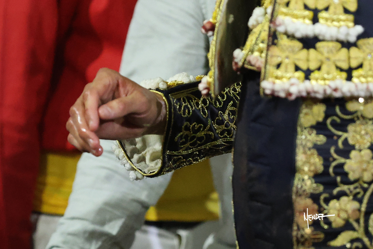 Roca Rey, fractura del cuarto metacarpiano derecho en la Guadalupana de León